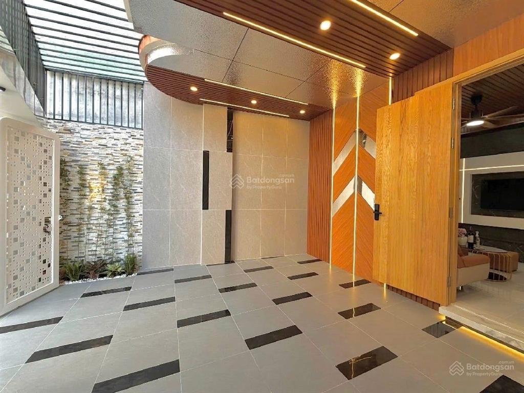 5,x tỷ  dòng tiền 24tr/tháng  kiệt 5m đường dũng sĩ thanh khê sát 2 trường đại học