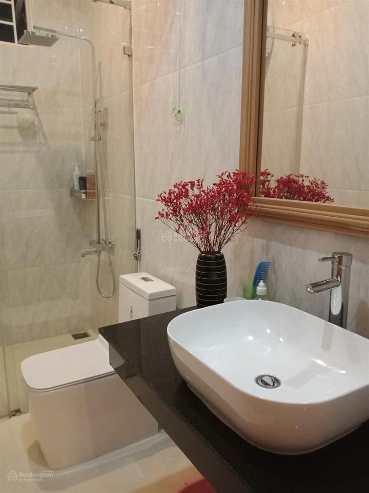 Nhà 3 tầng nguyễn đình chiểu đường 7m5 full nội thất gỗ tốt để lại  148,3m2 10,*** tỷ