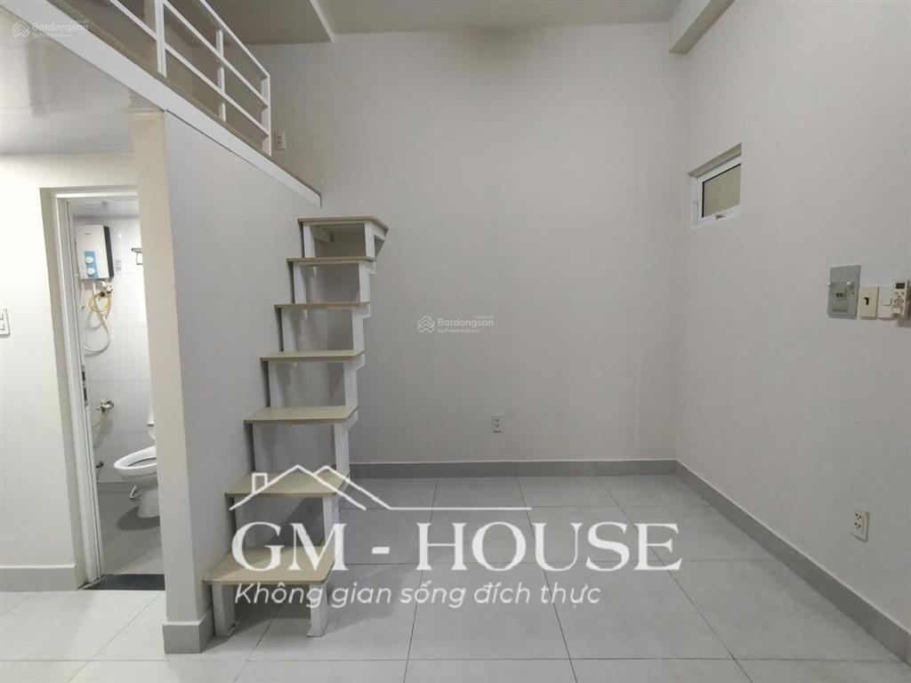 Duplex cách ngoại thương 500mfull nội thất mớitoà nhà bảo vệ, thang máy cực kỳ an ninh, yên tinh