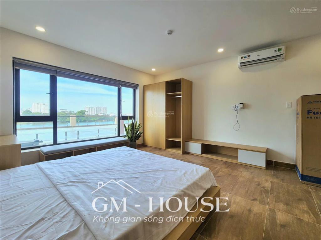 Cho thuê căn hộ dịch vụ mới rộng hơn 50m2, full nội thất tại xô viết nghệ tĩnh, bình thạnh