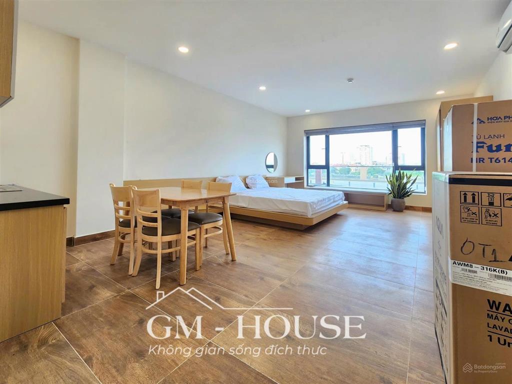 Cho thuê căn hộ dịch vụ mới rộng hơn 50m2, full nội thất tại xô viết nghệ tĩnh, bình thạnh