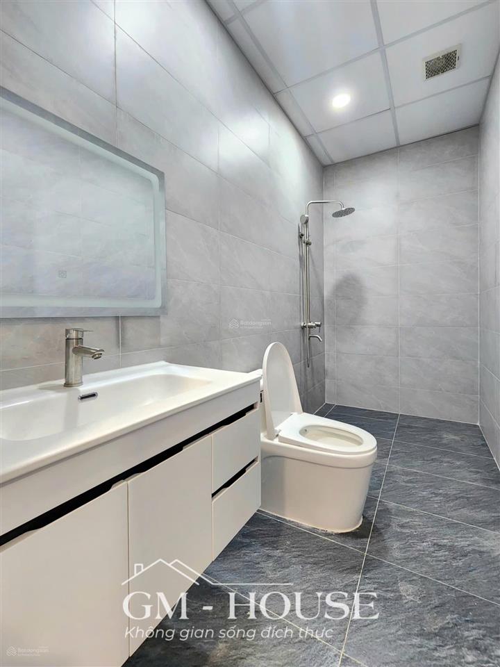 Cho thuê căn hộ full nội thất rộng hơn 40m2 mới 100% tại xô viết nghệ tĩnh, view sông