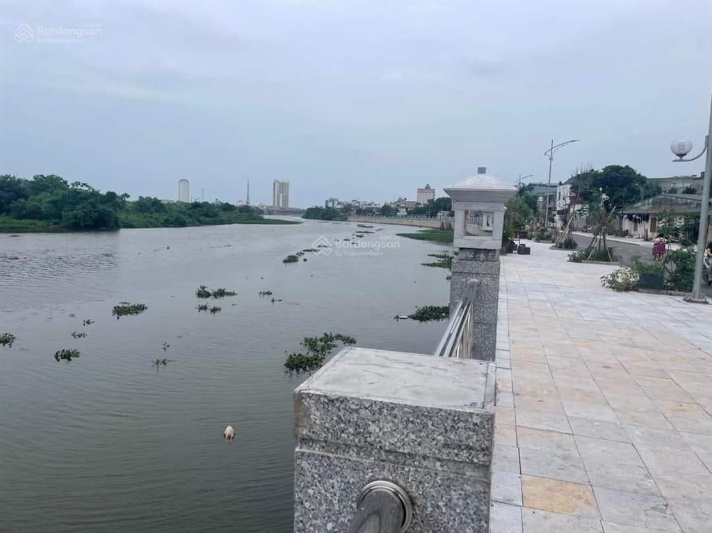 Chính chủ bán đất mặt sông đáy phù vân  157m2 (mt 6m) ngay sát đh công nghiệp hà nội  cs hà nam