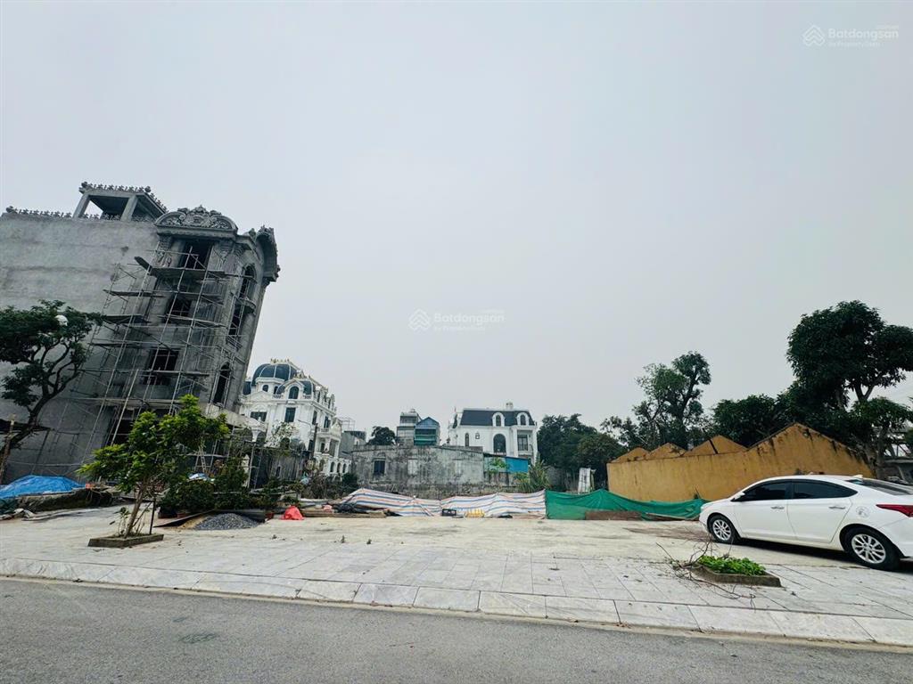 Chính chủ bán gấp đất mặt sông đáy phủ lý, 157m2, giá 35 triệu/m2, mặt 6m vỉa hè rộng 7m