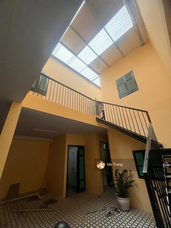 Siêu phẩm mặt phố cổng đục, hoàn kiếm, 165m2 x 4 tầng, mặt tiền 8m, gần hồ gươm, 110 tỷ