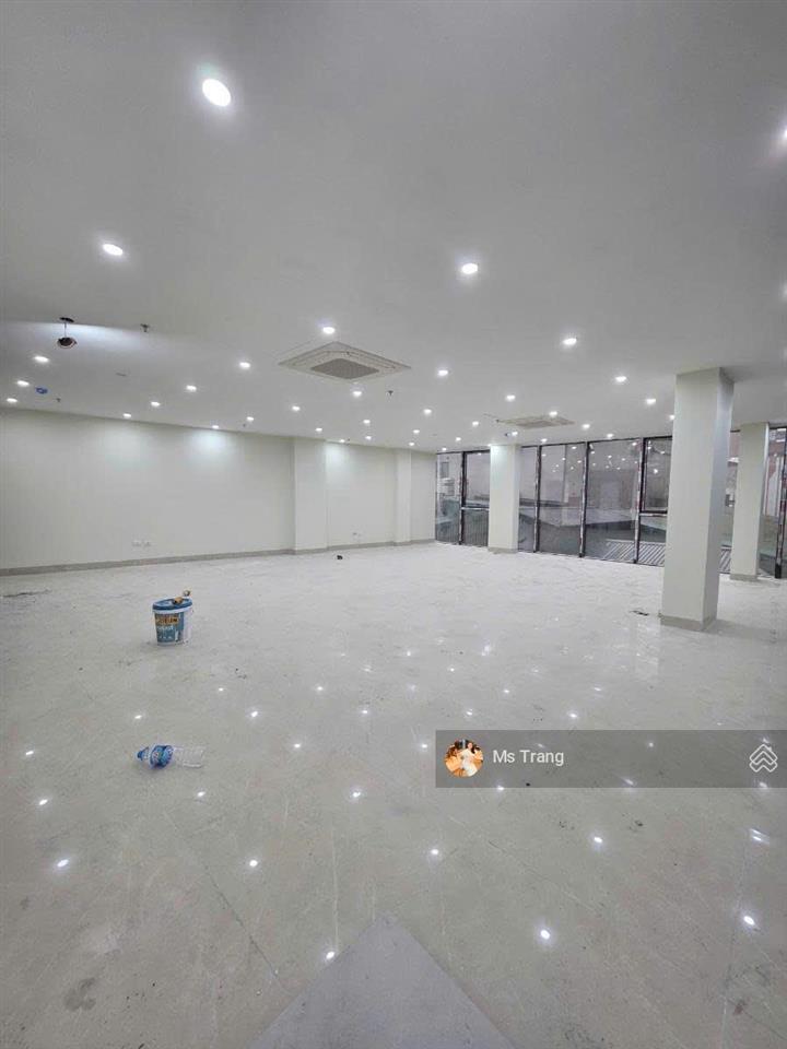 Dt 2 tỷ/năm! bán tòa văn phòng 10 tầng mặt phố lê văn lương, cầu giấy, 120m2, mặt tiền 13m, 81 tỷ