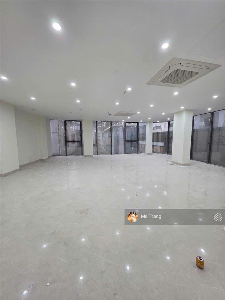 Dt 2 tỷ/năm! bán tòa văn phòng 10 tầng mặt phố lê văn lương, cầu giấy, 120m2, mặt tiền 13m, 81 tỷ