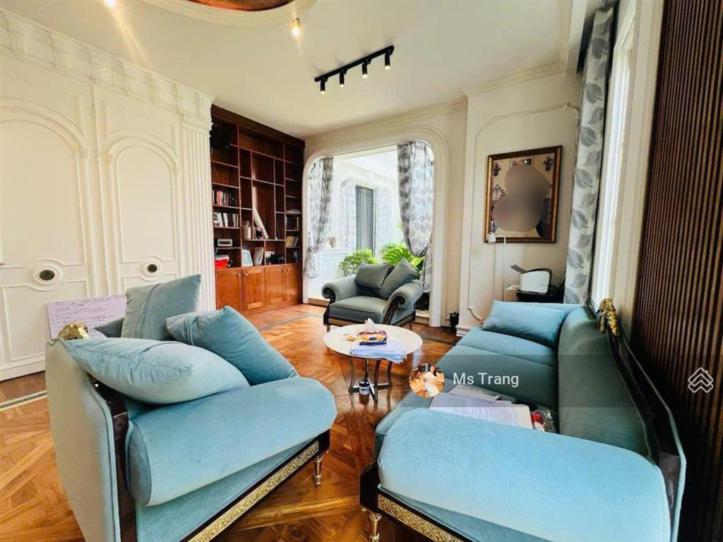 Bán biệt thự tp giao lưu, 245m2 x 4 tầng, mt 8.5m, ô tô tránh, gần hồ, 79 tỷ,  0342 598 ***