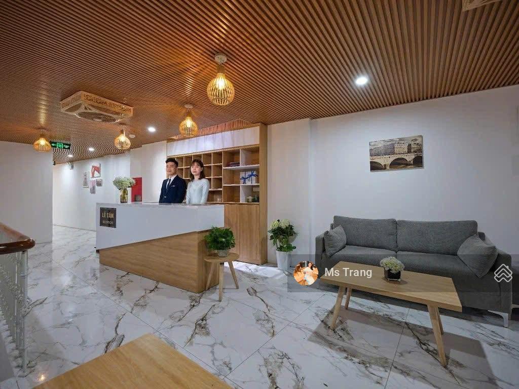 Toà khách sạn mặt phố yên hoa tây hồ 270m, 10 tầng,chào 157 tỷ, view hồ tây,dòng tiền 7.2tỷ/năm vip