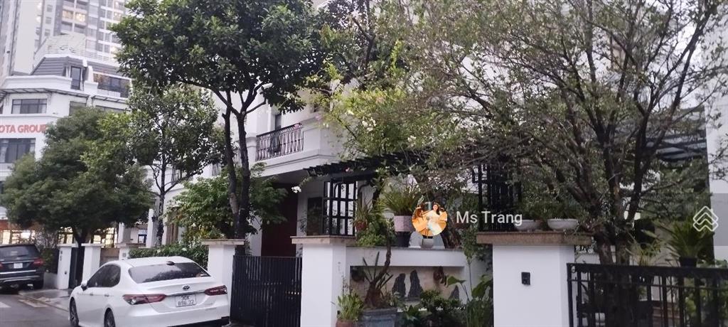 Biệt thự lk, trần kim xuyến 212m,4 tầng, mt 13.9m, chỉ 97 tỷ,vỉa hè ôtô dừng đỗ, vip nhất cầu giấy