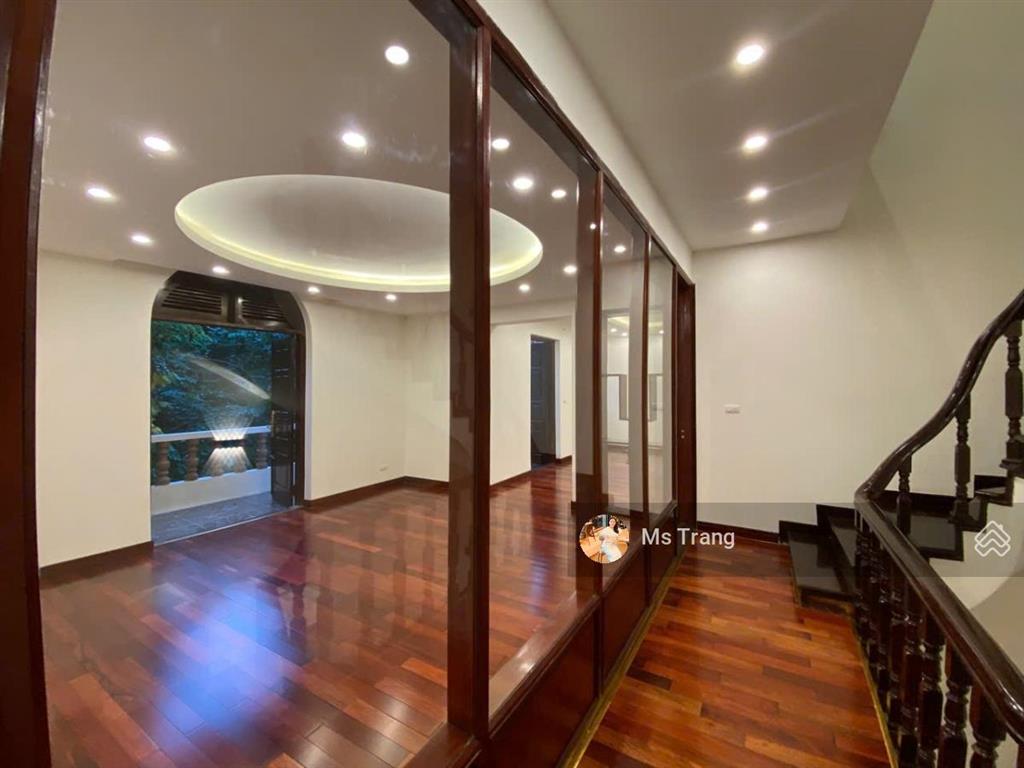 Biệt thự trần kim xuyến 275m  lô góc 19m  6 tầng, có hầm thang máy  dòng tiền 3 tỷ/năm