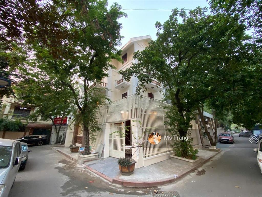 Biệt thự giới tinh hoa cầu giấy 269m,6 tầng có hầm,mt 18.5m, lô góc thoáng thang máy, view vườn hoa