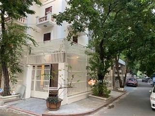 Biệt thự giới tinh hoa cầu giấy 269m,6 tầng có hầm,mt 18.5m, lô góc thoáng thang máy, view vườn hoa
