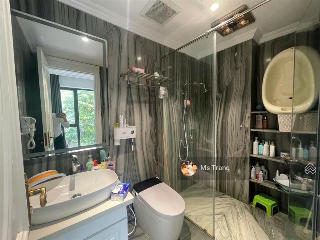 Biệt thự đơn lập kđt dịch vọng 307m, 4tầng hầm,mt 16m,112tỷ,vỉa hè thang máy giới tinh hoa cầu giấy