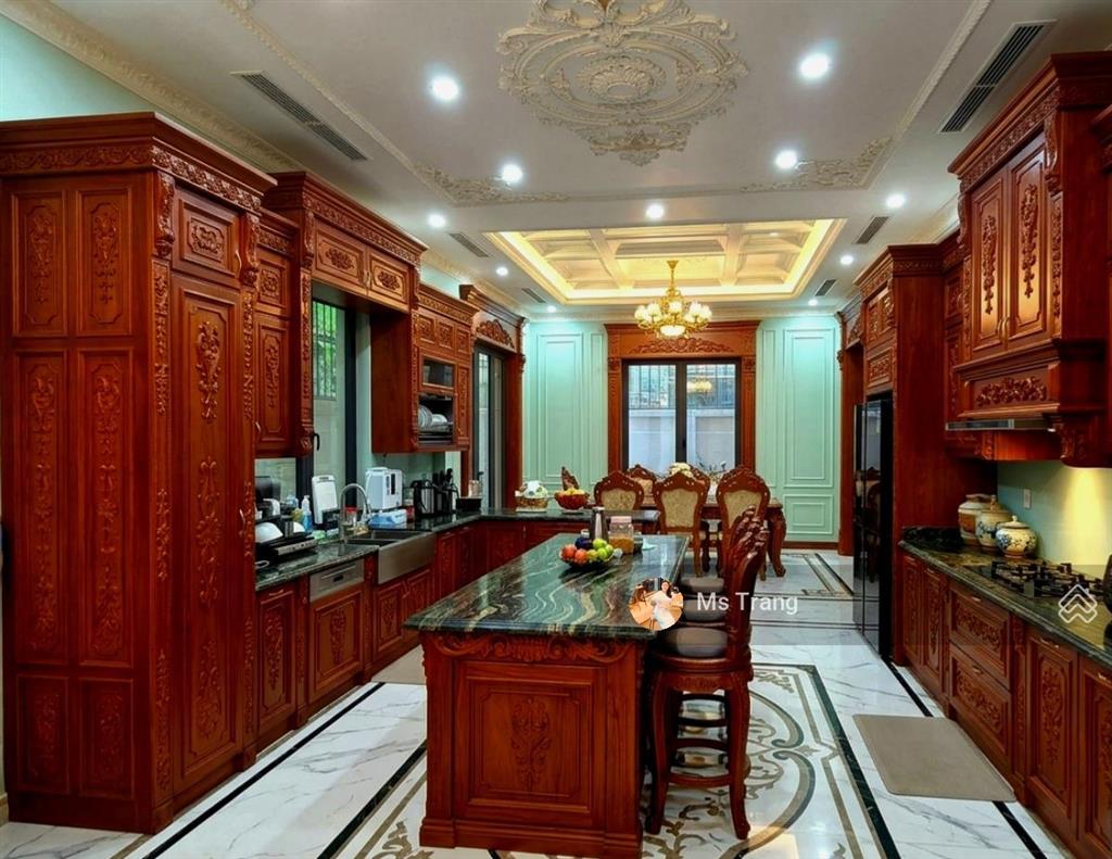 Biệt thự vip kđt việt hưng 259m, mt 32m, thang máy, hồ koi, nội thất xịn, chỉ 90 tỷ long biên