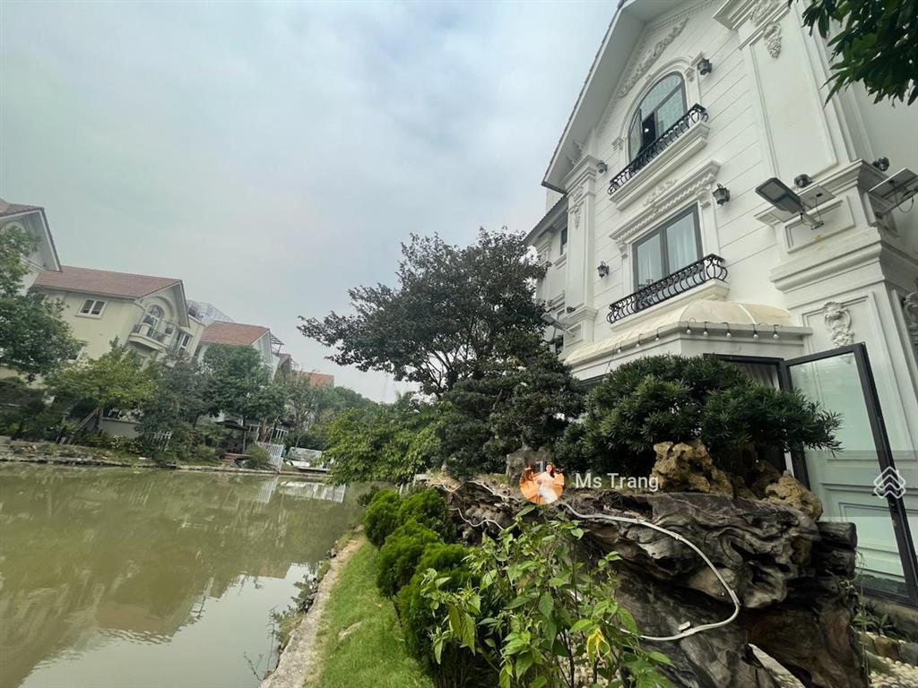 Siêu biệt thự hoa sữa vinhomes riverside view sông lô góc 205m,5 tầng, mt 30m, 145 tỷ long biên
