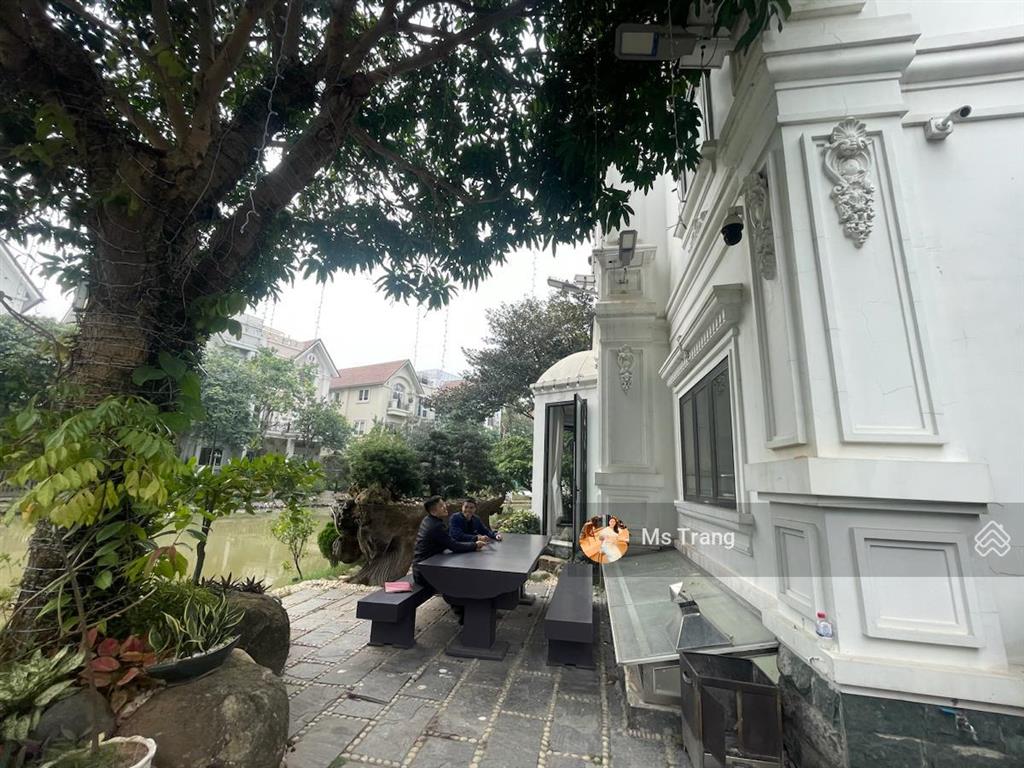 Siêu biệt thự hoa sữa vinhomes riverside view sông lô góc 205m,5 tầng, mt 30m, 145 tỷ long biên