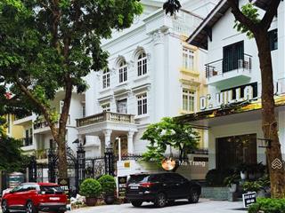 Chủ ngộp bank bán gấp biệt thự bán đảo linh đàm 302m mt 18m view hồ giá chỉ 7x tỷ