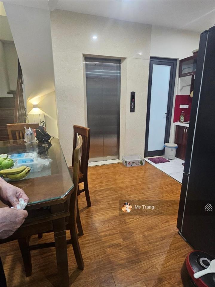 Phân lô trần quang diệu vỉa hè ô tô tránh 97m,4 tầng,mt 10m, chỉ 51 tỷ, gần quận uỷ đống đa thông