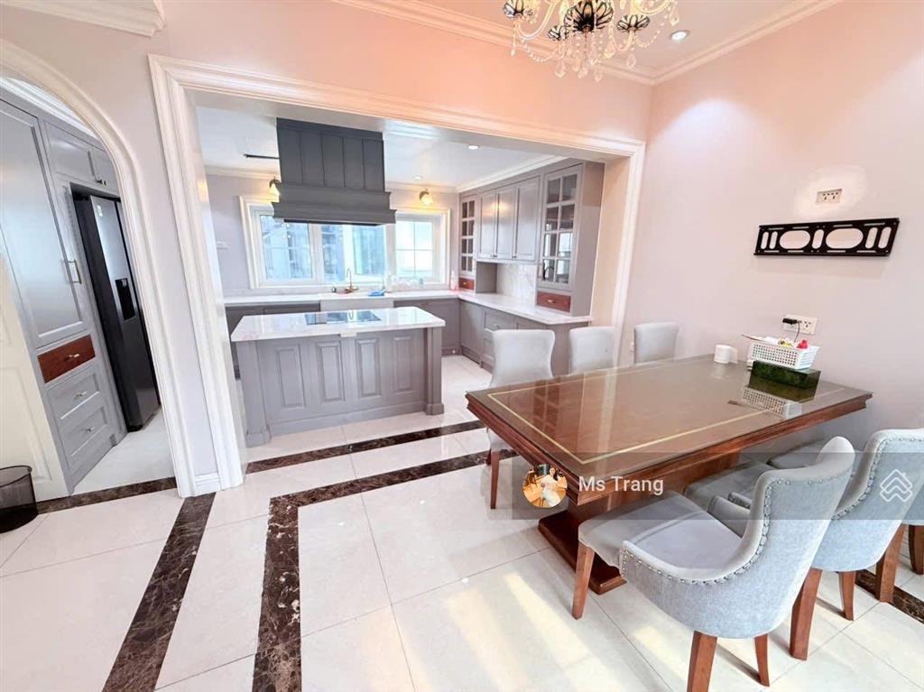 Building xã đàn vip đống đa 10tầng tm full khách thuê,118m,10tầng 39tỷ 2 thoáng ô tô vào nhà