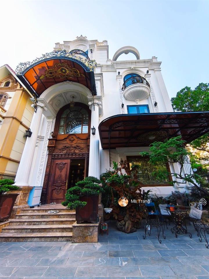 Biệt thự pháp vân 347m, lô góc mt 22m, xây mới tân cổ điển, thang máy, 107 tỷ vip nhất hoàng mai