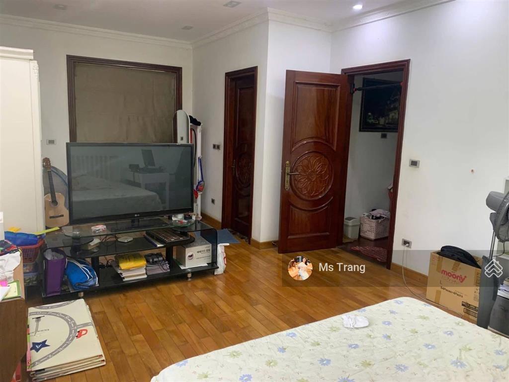 Biệt thự vinhomes riverside 169m2, 4 tầng, mt 10m, hoa anh đào, 75 tỷ long biên sổ đỏ sẵn giaodịch