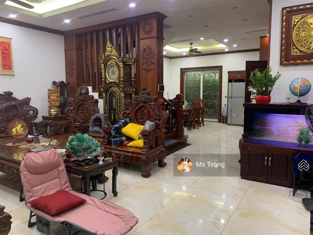 Biệt thự vinhomes riverside 169m2, 4 tầng, mt 10m, hoa anh đào, 75 tỷ long biên sổ đỏ sẵn giaodịch
