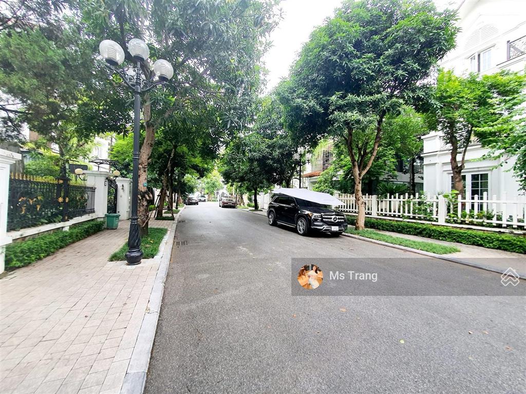 Siêu biệt thự hoa phượng vinhomes riverside, 195m, view sông, full nội thất, giá 81tỷ đẳng cấp vip
