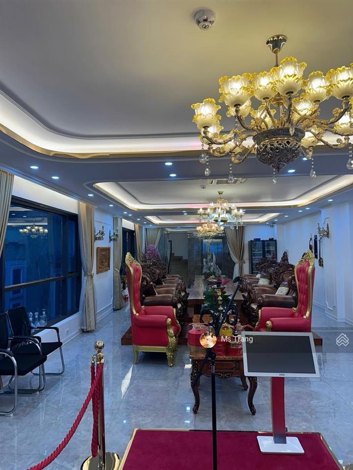 Mặt phố chùa láng 101m, 10 tầng, mt 7m, vỉa hè rộng, dòng tiền 150tr/tháng, chỉ 6x tỷ đống đa
