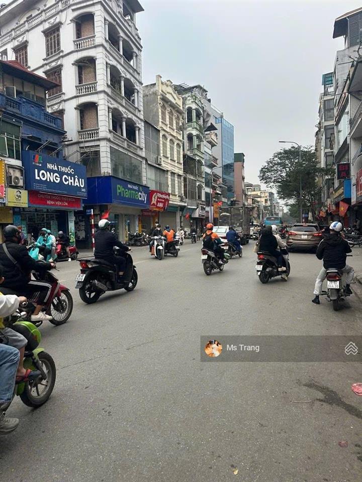 Mặt phố khâm thiên 137m, mt 7m, vỉa hè, kinh doanh đỉnh, chỉ 7x tỷ đống đa giáp phố cổ hoàn kiếm