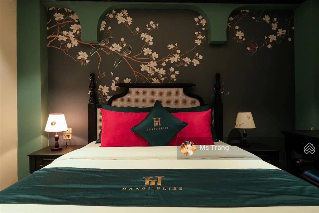 Biểu tượng khách sạn phố cổ hàng thiếc  30 phòng  dòng tiền 600 triệu/tháng  255 tỷ