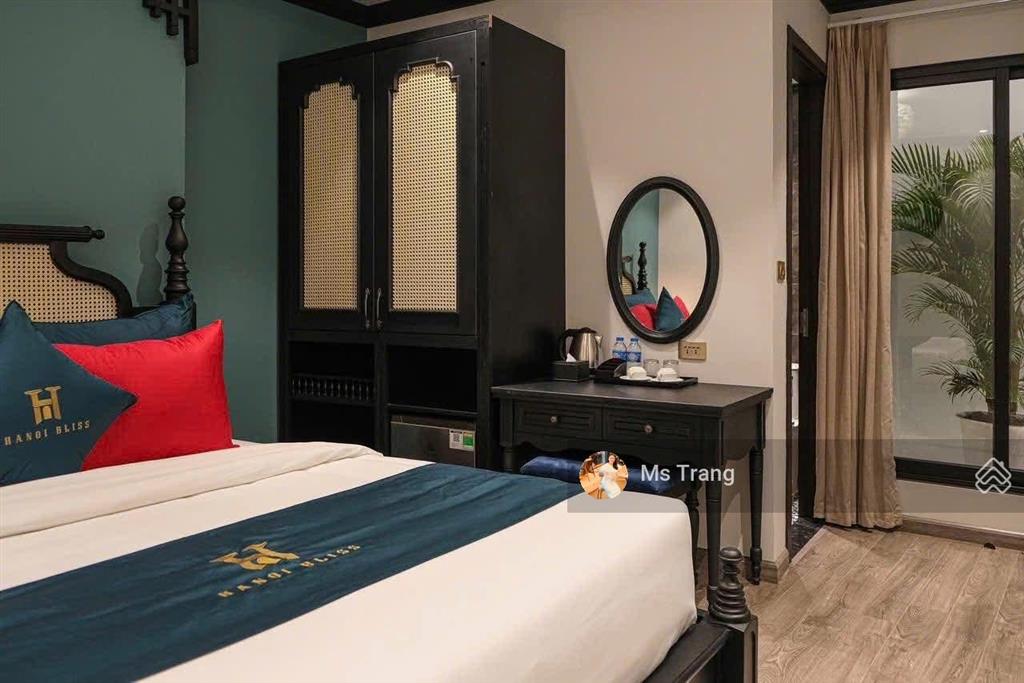 Biểu tượng khách sạn phố cổ hàng thiếc  30 phòng  dòng tiền 600 triệu/tháng  255 tỷ