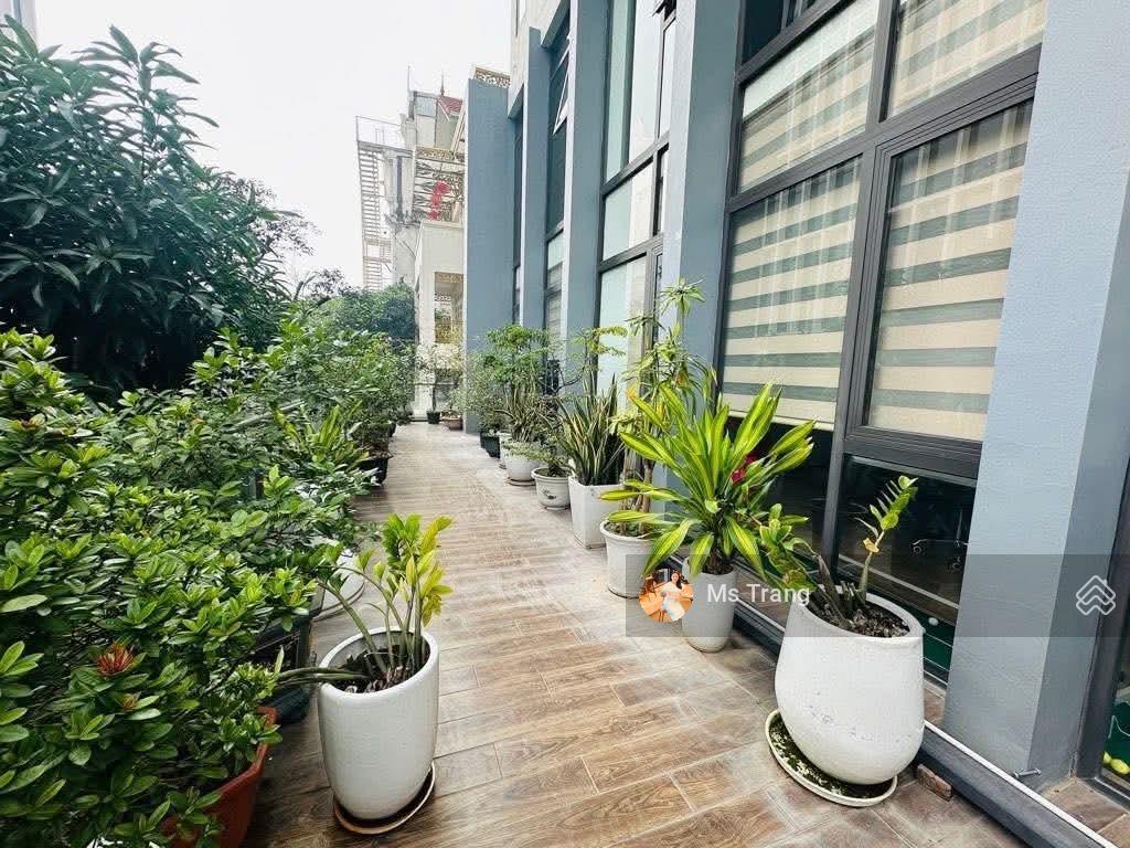 Biệt thự lô góc kđt yên hòa 264m  6t  mt 18m  view vườn hoa  cho thuê 150tr/th  165 tỷ