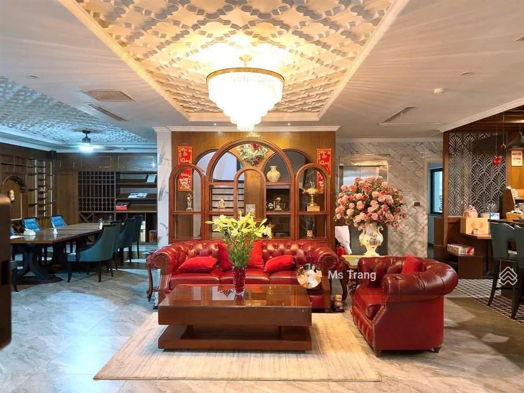 Biệt thự lô góc kđt yên hòa 264m  6t  mt 18m  view vườn hoa  cho thuê 150tr/th  165 tỷ