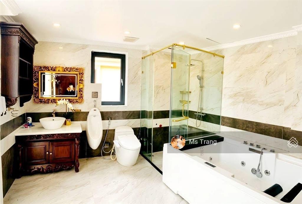 Biệt thự kđt việt hưng 269m², 5 tầng thang máy, mt 32m, sân vườn hồ koi, chỉ 89 tỷ