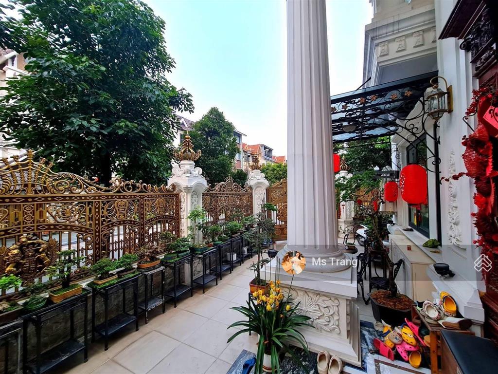 Biệt thự kđt việt hưng 269m², 5 tầng thang máy, mt 32m, sân vườn hồ koi, chỉ 89 tỷ