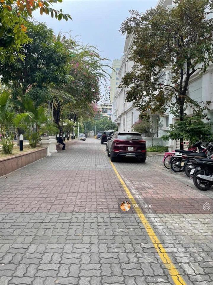 Biệt thự hyundai tô hiệu 189m², mt 10.7m, 4 tầng, view vườn hoa, 54 tỷ hà đông