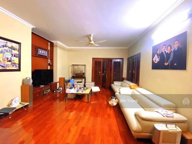 Biệt thự vườn đào 215m2, mt 14m, view vườn hoa, full gỗ quý, 119 tỷ tây hồ
