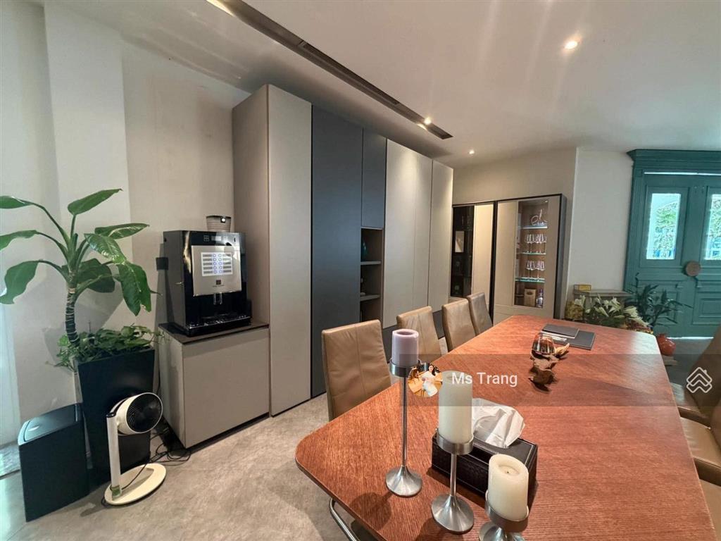Biệt thự lô góc đỗ quang 333m2  2 mặt phố  mt 33m  cho thuê 9.000 usd/tháng  228 tỷ