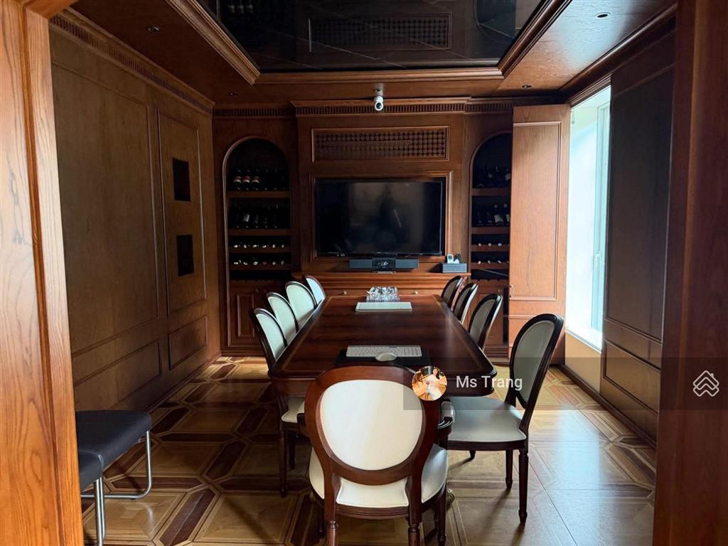 Biệt thự lô góc đỗ quang 333m2  2 mặt phố  mt 33m  cho thuê 9.000 usd/tháng  228 tỷ