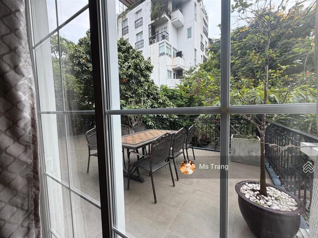 Biệt thự lô góc đỗ quang 333m2  2 mặt phố  mt 33m  cho thuê 9.000 usd/tháng  228 tỷ