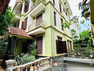 Biệt thự kđt mới dịch vọng 232m² | view công viên | hầm 120m² | mt 16m | 139 tỷ
