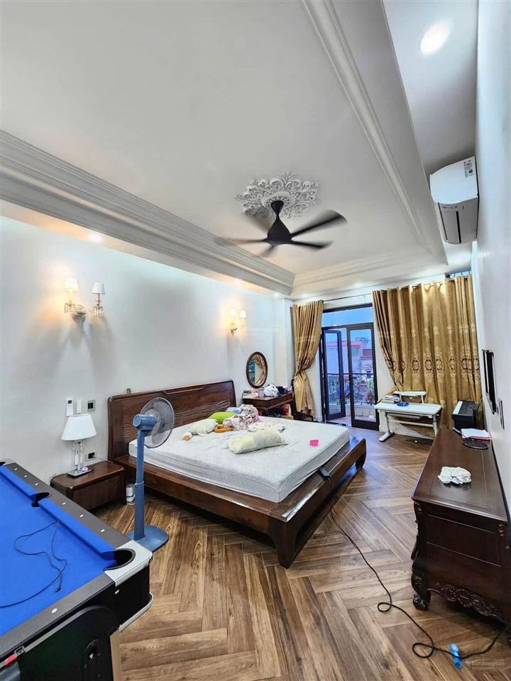 Building mặt phố ngô gia tự 129m², 8 tầng, mt 9m, 2 mặt phố, thang máy, chỉ 74 tỷ long biên