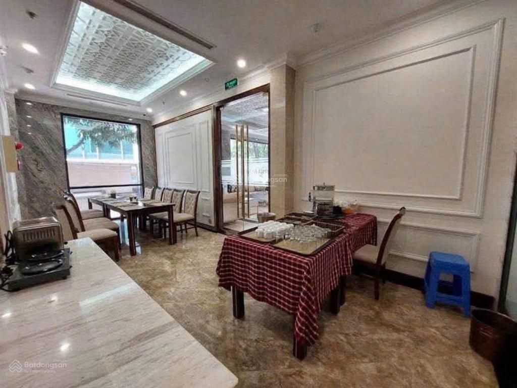 Mặt phố đê la thành 322m², 12 tầng, mt 14m, đống đa, dòng tiền 500tr/th, 97 tỷ