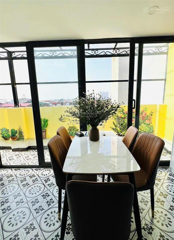Bán tòa căn hộ dịch vụ bằng liệt 78m², 6 tầng thang máy, 11 phòng, dòng tiền 1 tỷ/năm, 16.2 tỷ
