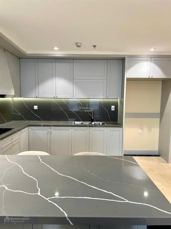 D le roi soleil xuân diệu 112m² 3pn 2wc view trọn hồ tây full nội thất 22,5 tỷ tây hồ