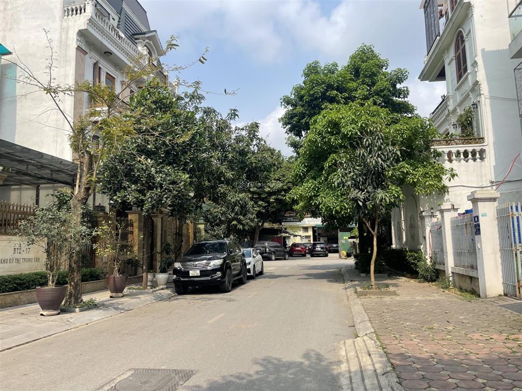 Bán mảnh đất phân lô vườn đào phố lạc long quân siêu vip hiếm nhà bán, 283m2 mt 13m giá 550tr/m2