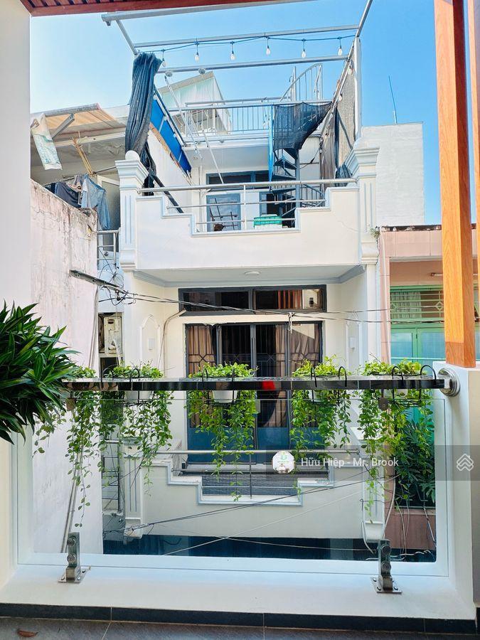 Tết này có nhà đẹp quận 3  lê văn sỹ, full nội thất, 2pn, hẻm sạch yên tĩnh, ở ngay  giá 4,58 tỷ