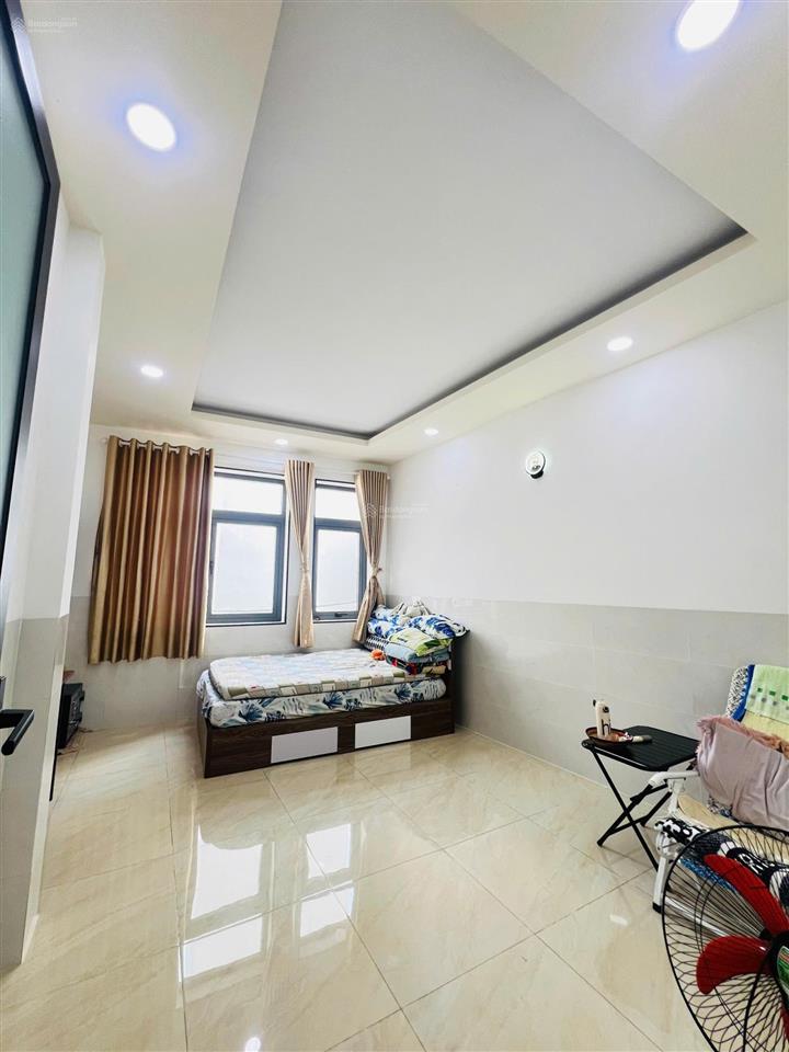 Nhà mới 4 tầng hậu giang quận 6, cách mặt tiền 10m, 55.8m², 4pn, view kênh thoáng mát, giá 6.5 tỷ