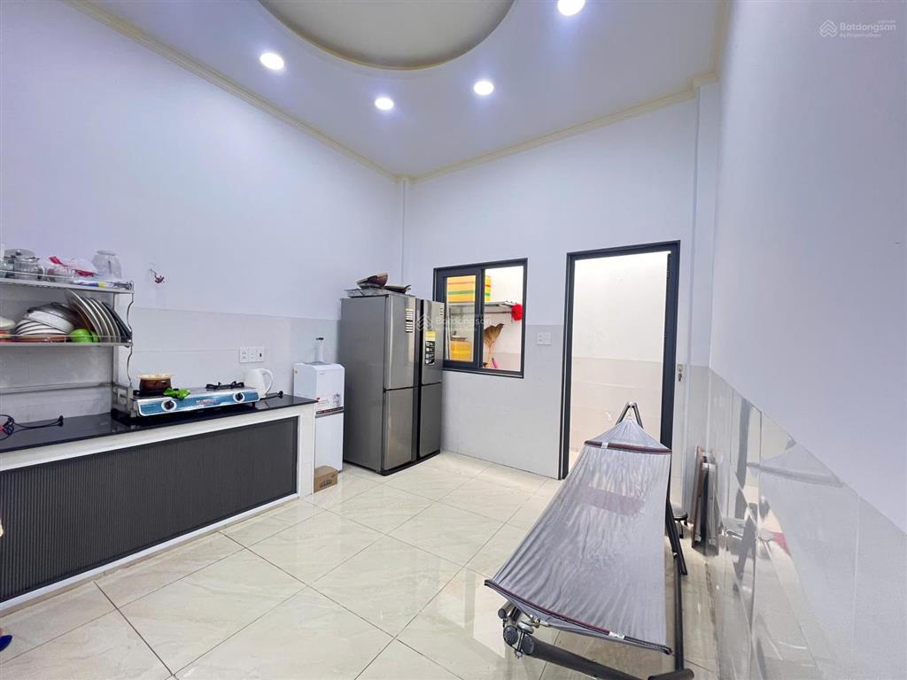Nhà mới 4 tầng hậu giang quận 6, cách mặt tiền 10m, 55.8m², 4pn, view kênh thoáng mát, giá 6.5 tỷ